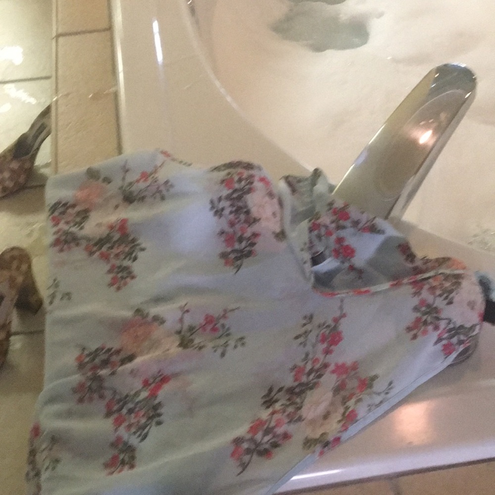 Blouse - Picture 3 of 4